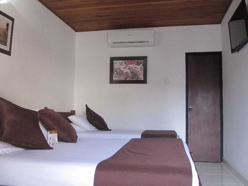 Hotel Lusitania Ibagué エクステリア 写真