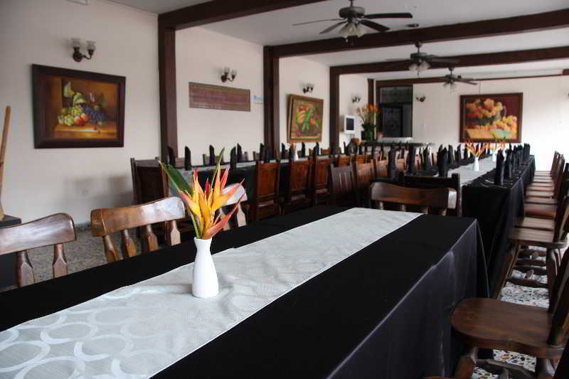 Hotel Lusitania Ibagué エクステリア 写真