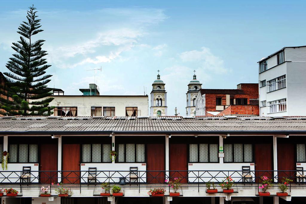 Hotel Lusitania Ibagué エクステリア 写真