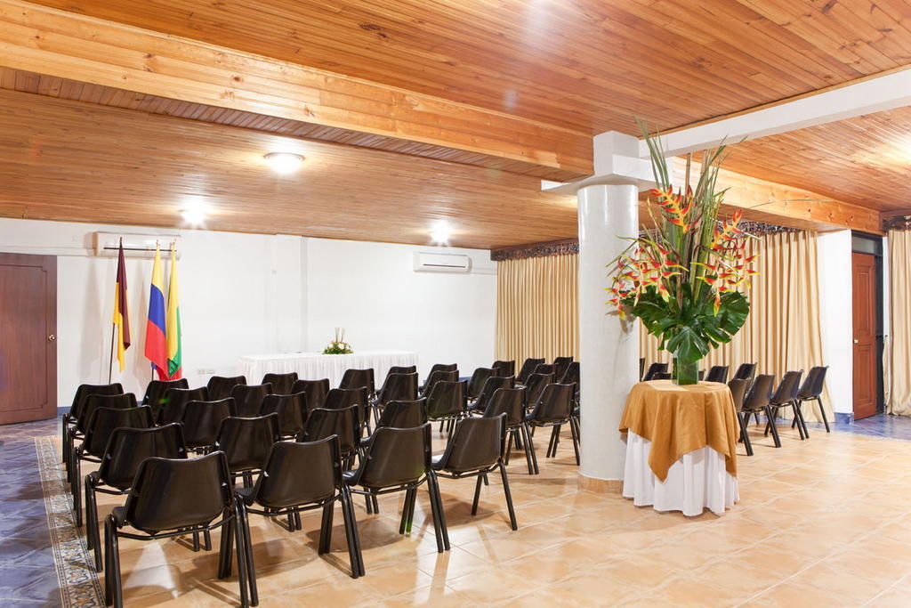 Hotel Lusitania Ibagué エクステリア 写真