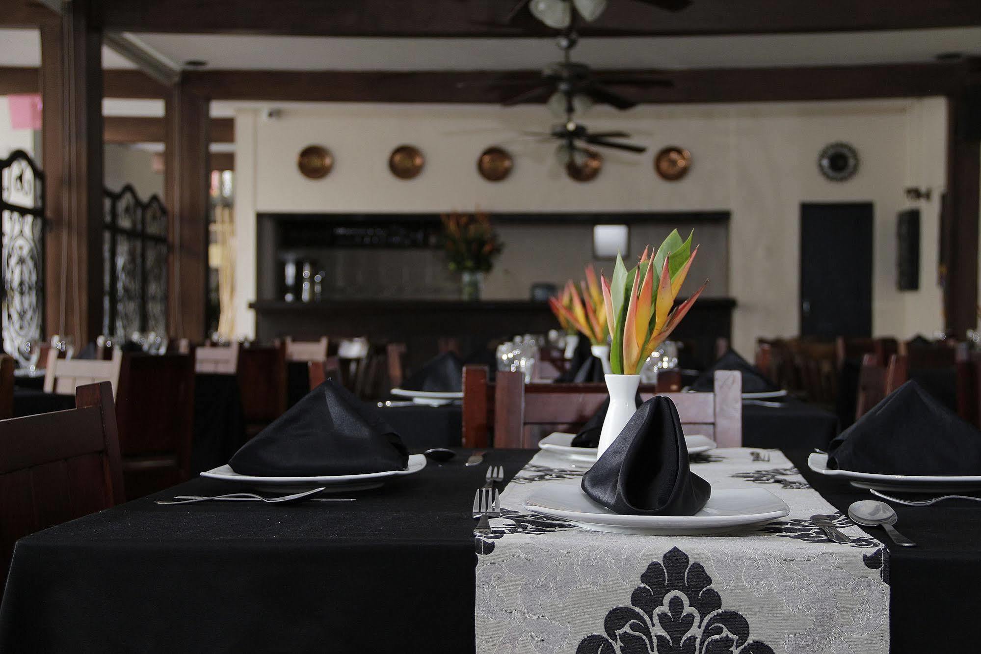 Hotel Lusitania Ibagué エクステリア 写真