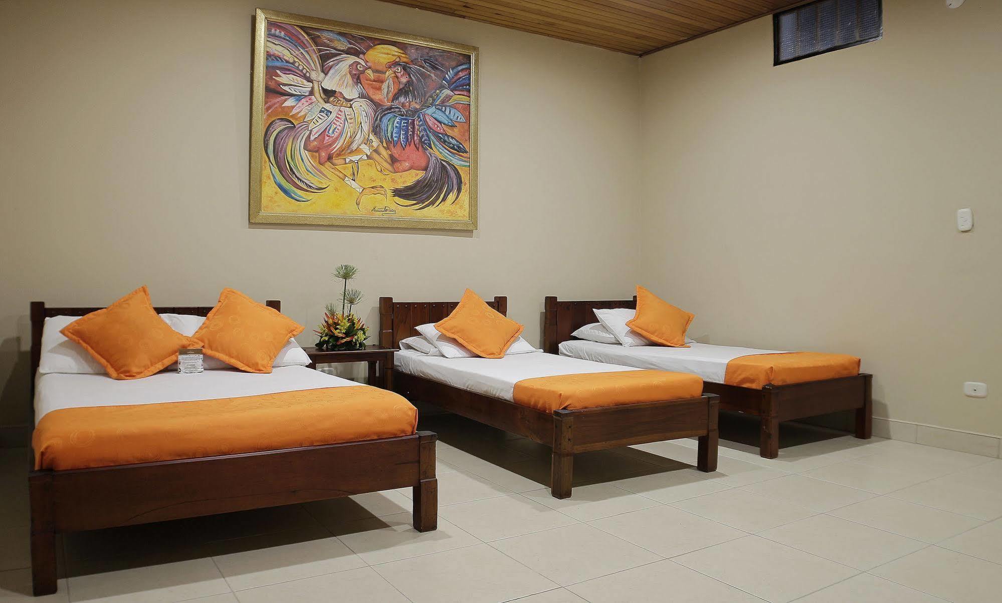 Hotel Lusitania Ibagué エクステリア 写真